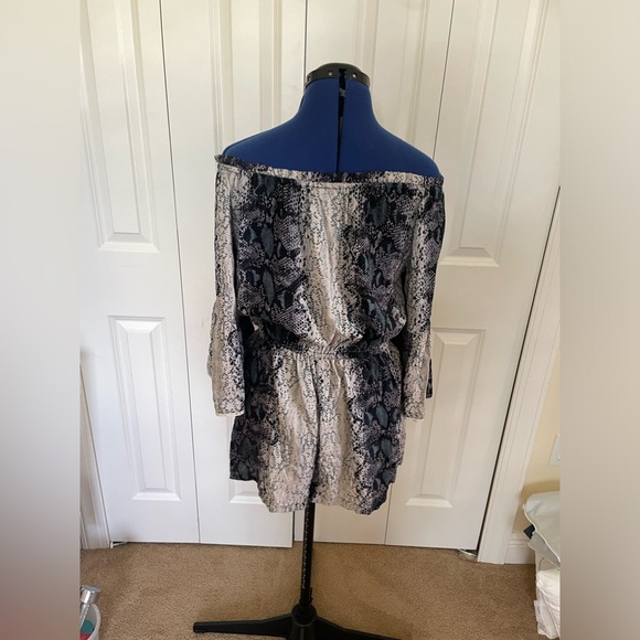 Romper - Picture 5 of 7